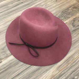 Universal thread felt hat